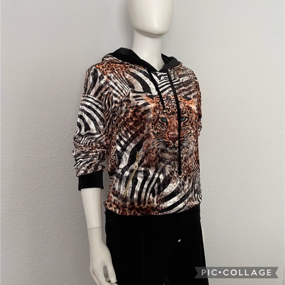 NWT WOMEN VELOUR TRACKSUIT 2PC‎ SET PULLOVER/BLACK PANTS ANIMAL PRINT LOUNGEWEAR - Picture 9 of 10
